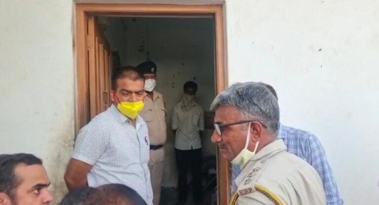 यह कैसी सरकार…! मंत्री पुत्र बोलें एक आबकारी अधिकारी मंत्रीजी का फोन नहीं उठाते, नाम लिखकर मैसेज भेजना पड़ता