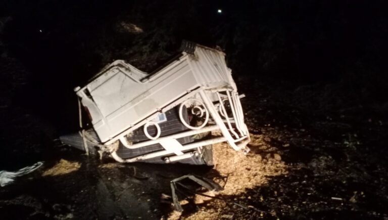 लोहावट जात देकर लौट रहे थे वापिस, बाड़मेर के पास बस से कैंपर भिड़ी, एक ही परिवार की 4 महिलाओं की मौत