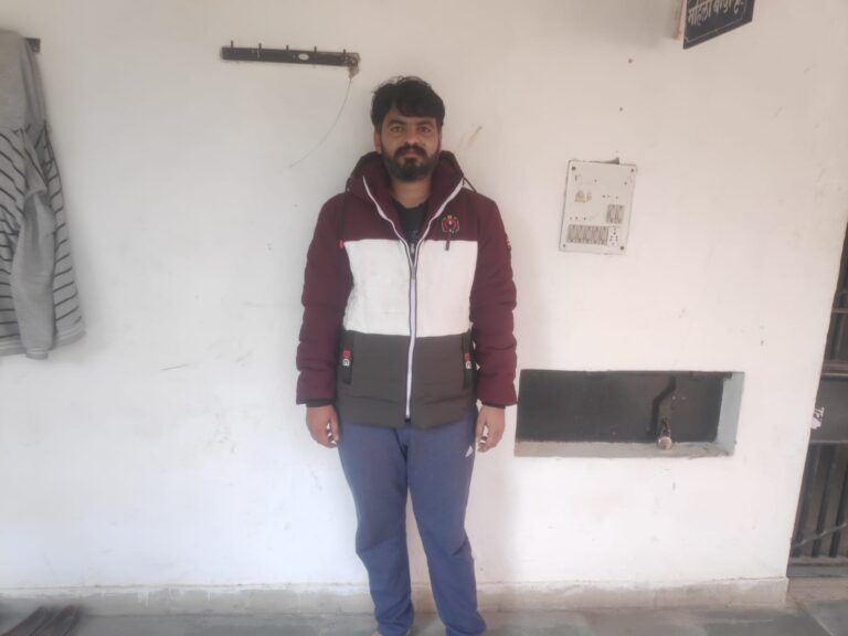 जालोर जिले का यह सरपंच निकला एमडी ड्रग्स सप्लायर : सरपंचाई के साथ-साथ कर रहा था एमडी ड्रग्स की तस्करी, पुलिस ने किया गिरफ्तार