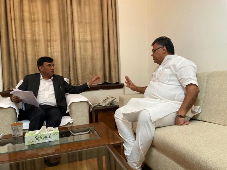 सांसद पटेल ने स्वास्थ्य मंत्री से की मुलाकात, जालोर में मेडिकल कॉलेज की रखी मांग