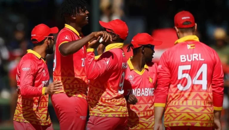 वर्ल्ड कप क्वालीफायर : जिम्बाब्वे ने अमेरिका को 304 रनों से हराकर वनडे इतिहास में दूसरी सबसे बड़ी जीत हासिल की।